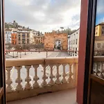 The House Elvira Hostel