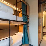 The House Elvira Hostel *